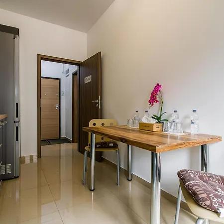 Politehnica Deluxe Apartment Bucharest Exterior photo